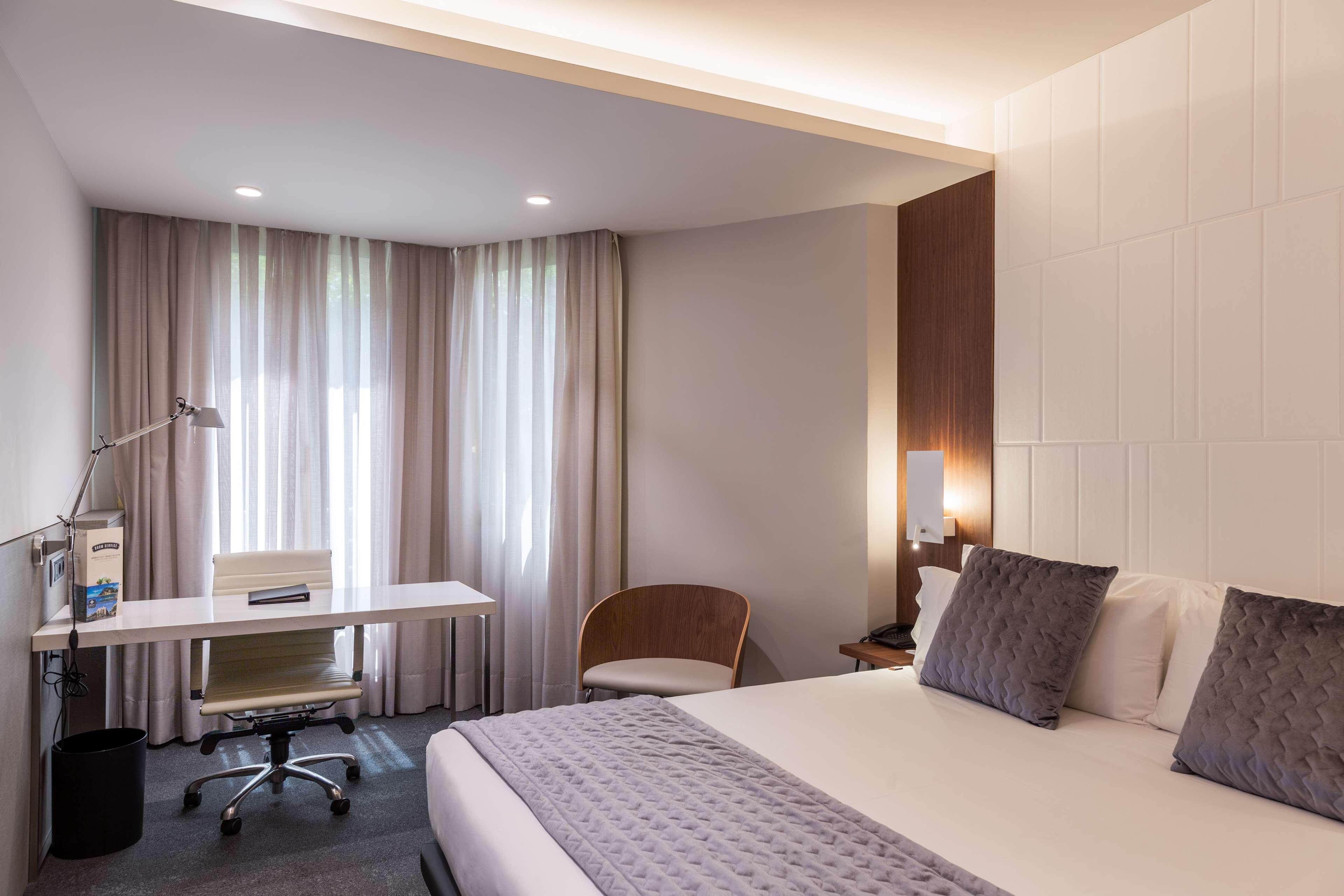 Best Western Premier Hotel Dante Barcelona Luaran gambar