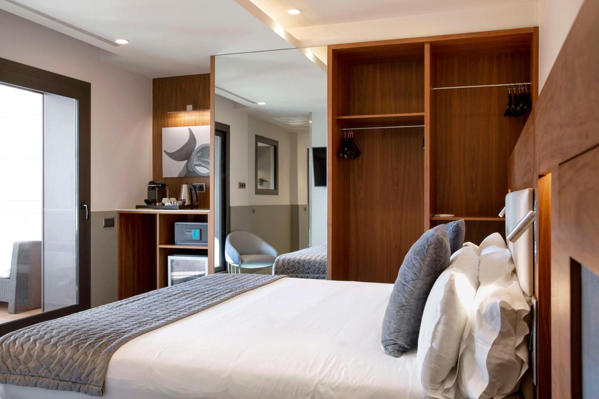 Best Western Premier Hotel Dante Barcelona Luaran gambar